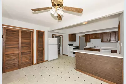 501 E Otjen St, Milwaukee, WI 53207 - Photo 17