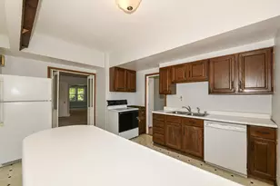 501 E Otjen St, Milwaukee, WI 53207 - Photo 19