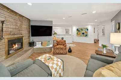 935 N 75th St, Wauwatosa, WI 53213 - Photo 19