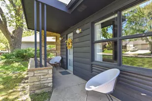 935 N 75th St, Wauwatosa, WI 53213 - Photo 3