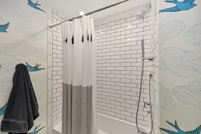 935 N 75th St, Wauwatosa, WI 53213 - Photo 29