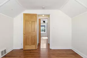 471 E Morgan Ave, Milwaukee, WI 53207 - Photo 15