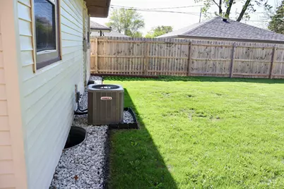 1304  Manistique Ave, South Milwaukee, WI 53172 - Photo 9