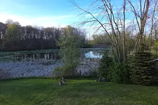 424 Van Buren Rd, Howards Grove, WI 53083 - Photo 11