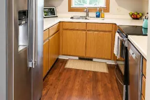424 Van Buren Rd, Howards Grove, WI 53083 - Photo 5