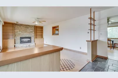 4129  86th St, Pleasant Prairie, WI 53142 - Photo 3