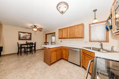 25  Pennycress Ct, Fond du Lac, WI 54935 - Photo 11