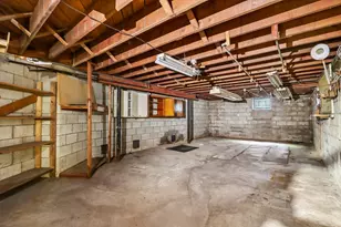 11738 W Hayes Ave, West Allis, WI 53227 - Photo 23