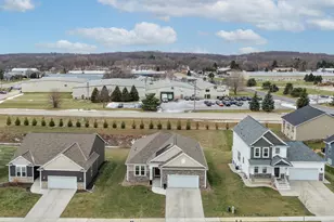 704 River Ridge Dr, Racine, WI 53185 - Photo 5