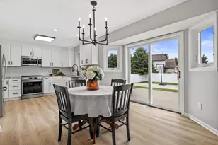 1322 Silent Sunday Ct, Racine, WI 53402 - Photo 7