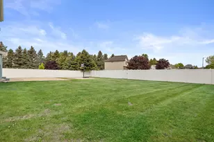 1322 Silent Sunday Ct, Racine, WI 53402 - Photo 31