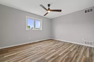 1322 Silent Sunday Ct, Racine, WI 53402 - Photo 27