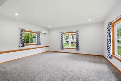 1880  Stardust Dr, Waukesha, WI 53186 - Photo 9