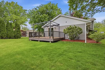 1880  Stardust Dr, Waukesha, WI 53186 - Photo 7