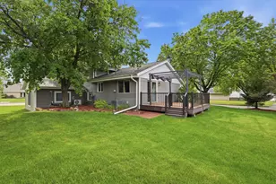 1880 Stardust Dr, Waukesha, WI 53186 - Photo 35