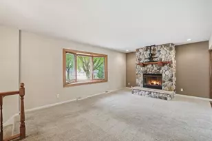1880 Stardust Dr, Waukesha, WI 53186 - Photo 23