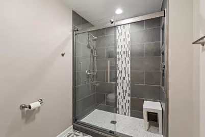 3119 W King Arthurs Ct, Greenfield, WI 53221 - Photo 17