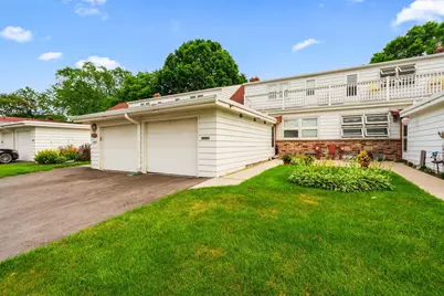 3119 W King Arthurs Ct, Greenfield, WI 53221 - Photo 25