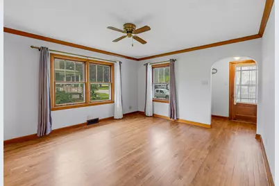 329  Schwartz St, Plymouth, WI 53073 - Photo 3