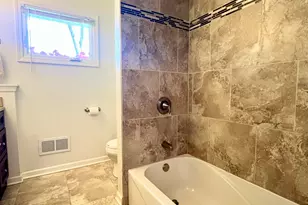 2525 Tilton Ln, Brookfield, WI 53045 - Photo 23