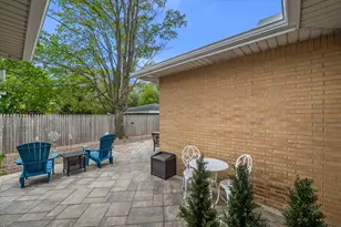 7729 W Cold Spring Rd, Greenfield, WI 53220 - Photo 23