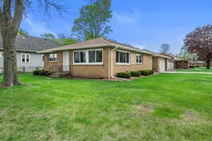7729 W Cold Spring Rd, Greenfield, WI 53220 - Photo 29