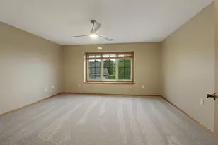5855 Kinzie Ave, Racine, WI 53406 - Photo 19
