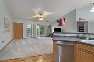 5855 Kinzie Ave, Racine, WI 53406 - Photo 7
