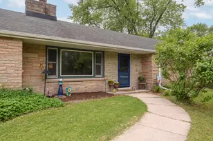 13715 W Cardinal Pkwy, New Berlin, WI 53151 - Photo 3