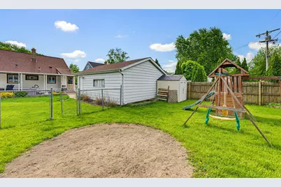 3421 S 80th St, Milwaukee, WI 53219 - Photo 25