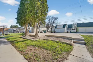 533 S Main St, West Bend, WI 53095 - Photo 21