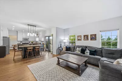 435  Aspen St, Belgium, WI 53004 - Photo 3