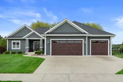 3013  Crosswinds Dr, Racine, WI 53403 - Photo 1