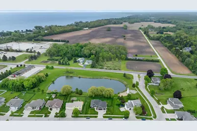 3013  Crosswinds Dr, Racine, WI 53403 - Photo 35