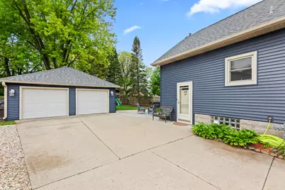 9009 W Cold Spring Rd, Greenfield, WI 53228 - Photo 3
