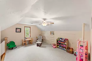 9009 W Cold Spring Rd, Greenfield, WI 53228 - Photo 25