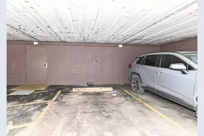 8525 W Waterford Ave #7, Greenfield, WI 53228 - Photo 33