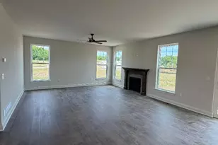 490 Talbots Woods Dr, Dousman, WI 53118 - Photo 7