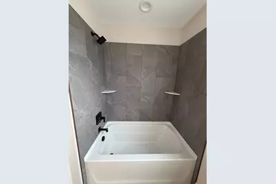 490  Talbots Woods Dr, Dousman, WI 53118 - Photo 17