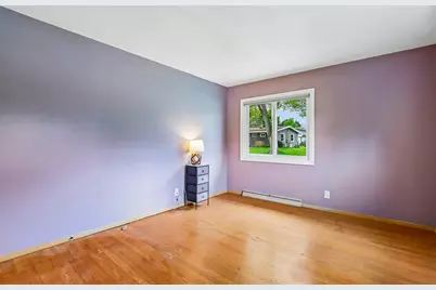 5620  Euston St, Greendale, WI 53129 - Photo 19