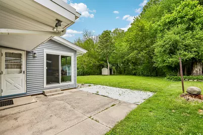 5620  Euston St, Greendale, WI 53129 - Photo 39