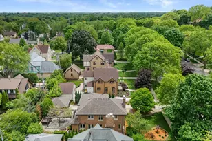 6537 Washington Cir, Wauwatosa, WI 53213 - Photo 47