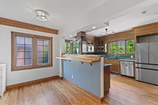 6537 Washington Cir, Wauwatosa, WI 53213 - Photo 13