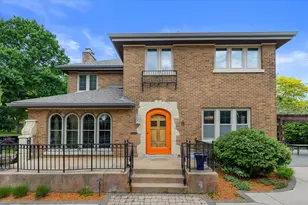 6537 Washington Cir, Wauwatosa, WI 53213 - Photo 1