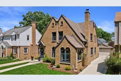 2648  Lefeber Ave, Wauwatosa, WI 53213 - Photo 41