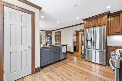 2648  Lefeber Ave, Wauwatosa, WI 53213 - Photo 11