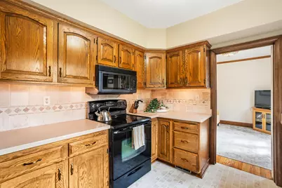 4441 N Maryland Ave, Shorewood, WI 53211 - Photo 15