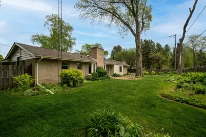 1613  September Dr, Racine, WI 53402 - Photo 5