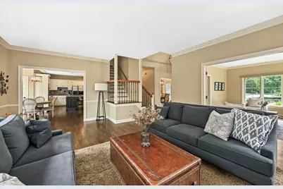 4665  Hastings Dr, Brookfield, WI 53045 - Photo 9