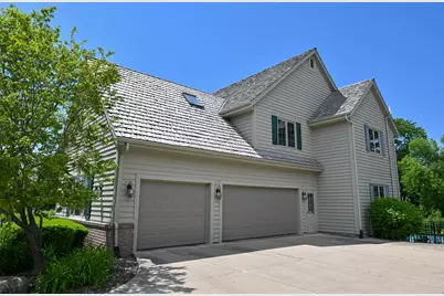 4665  Hastings Dr, Brookfield, WI 53045 - Photo 49
